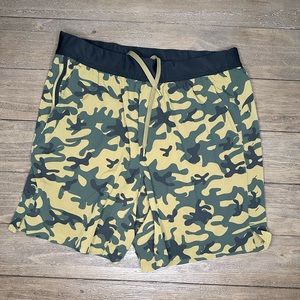 Ten Thousand Interval Short